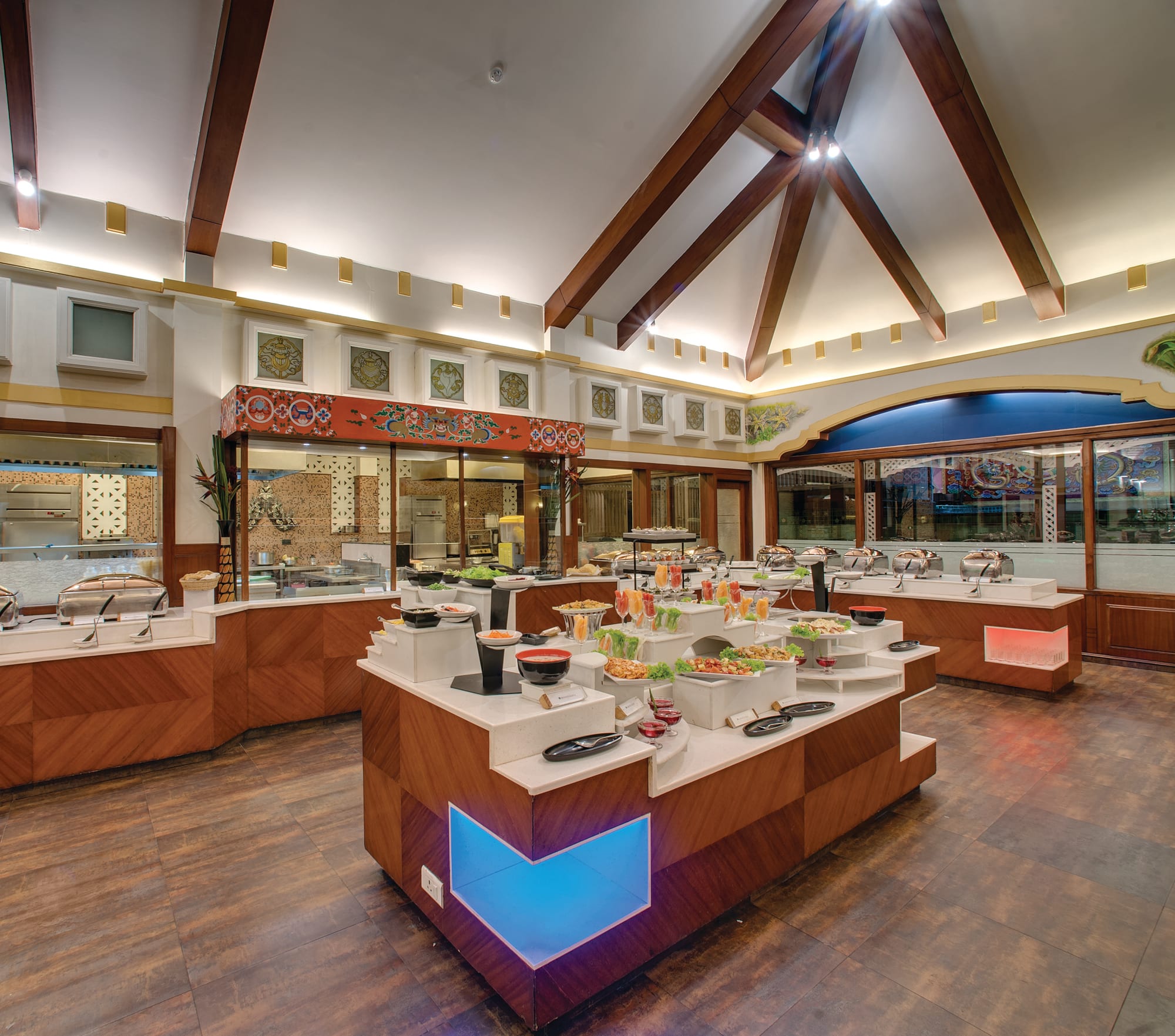 Dining at MAYFAIR Spa Resort & Casino