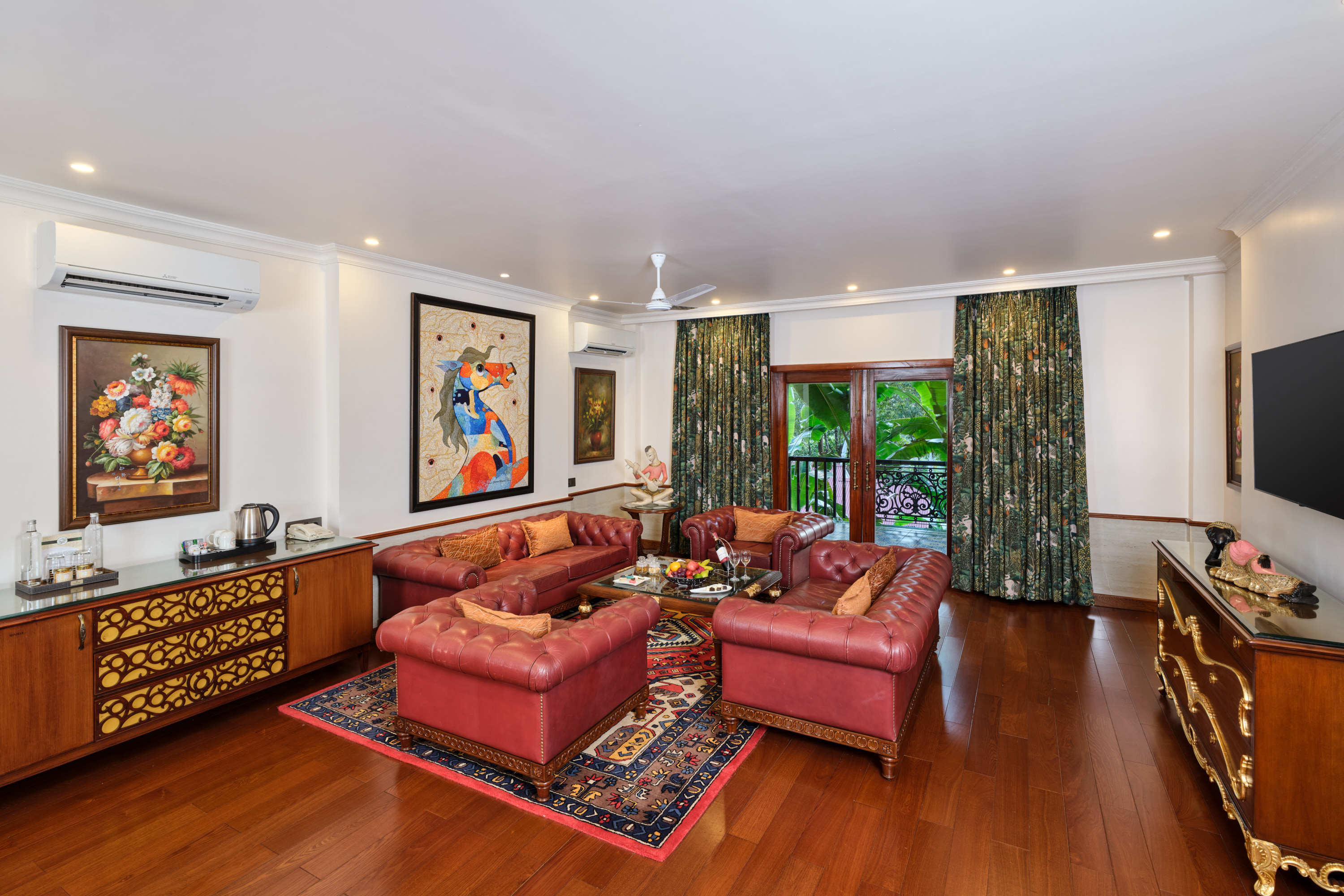 Grand Villa