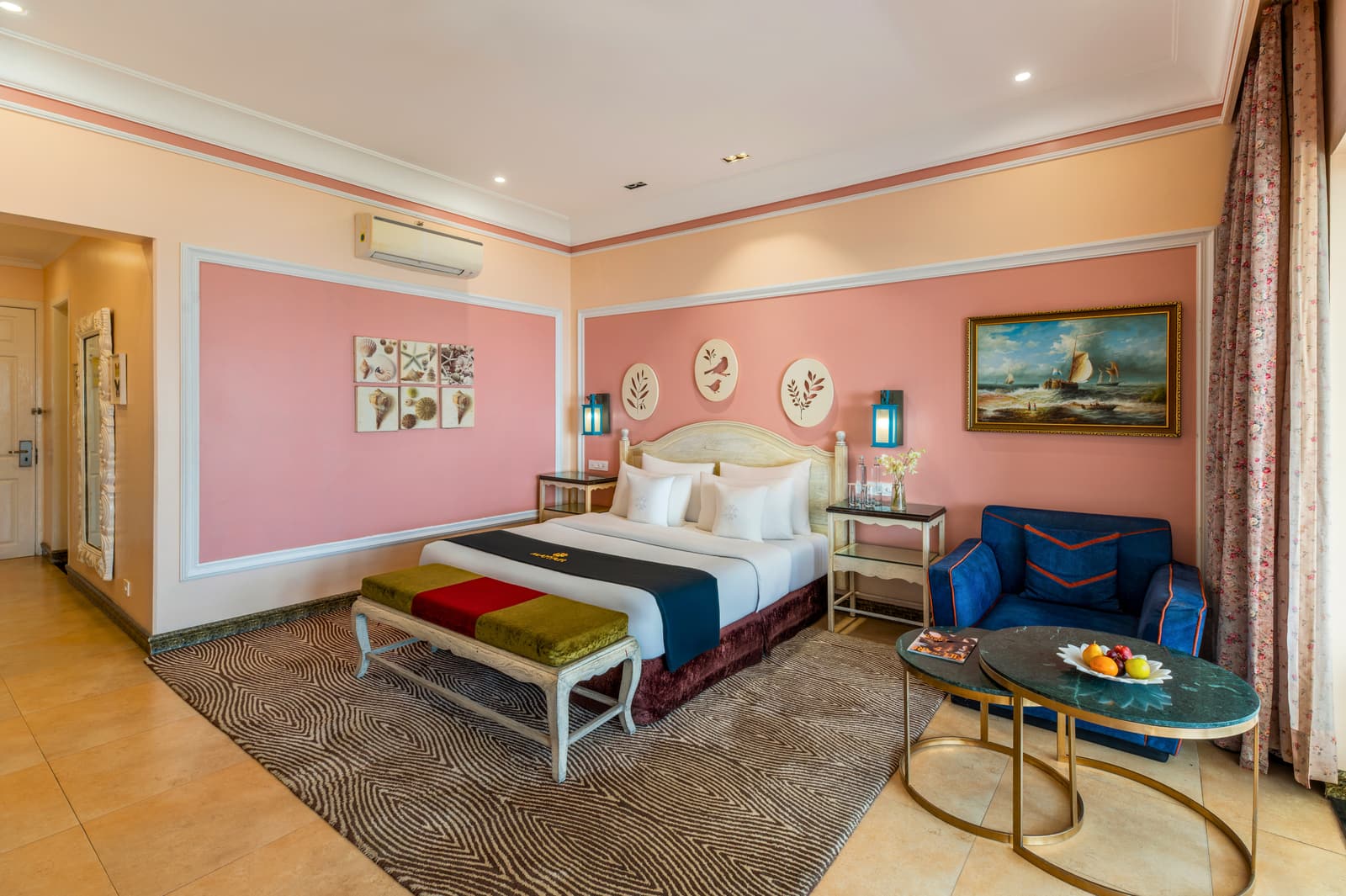 A Deluxe Sea View Room, bathroom