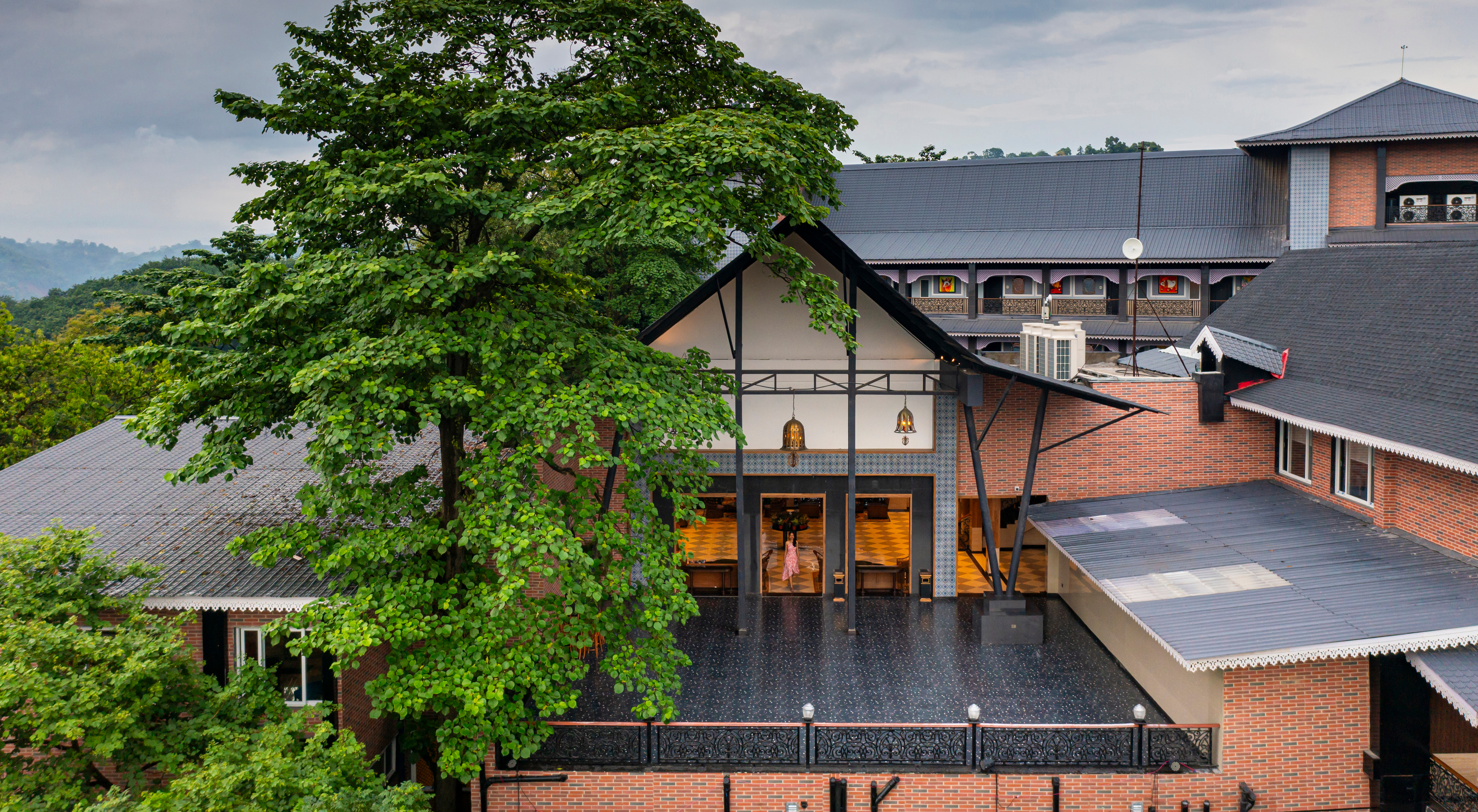 The canopy lounge building among the trees