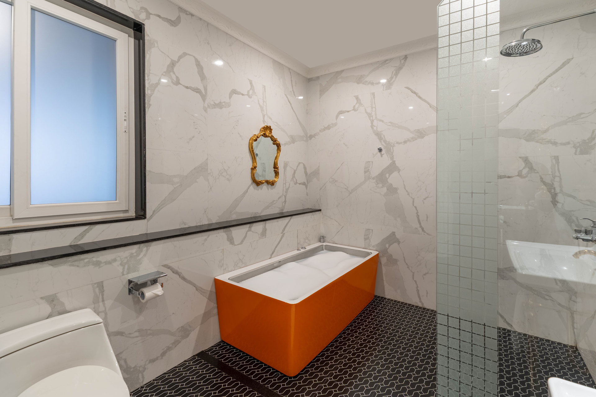 Deluxe Suite — view 3