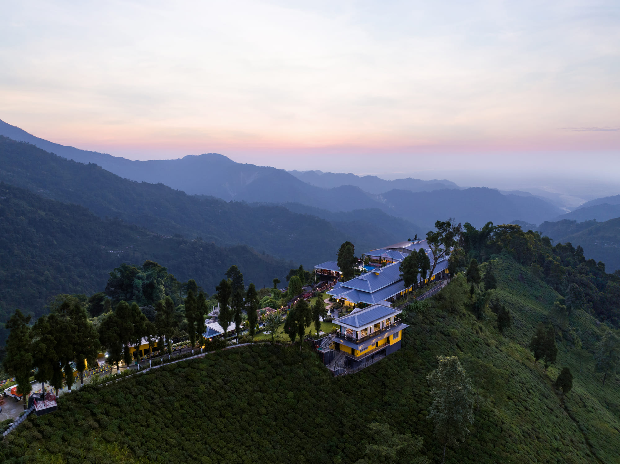 MAYFAIR Manor, Jungpana, Darjeeling