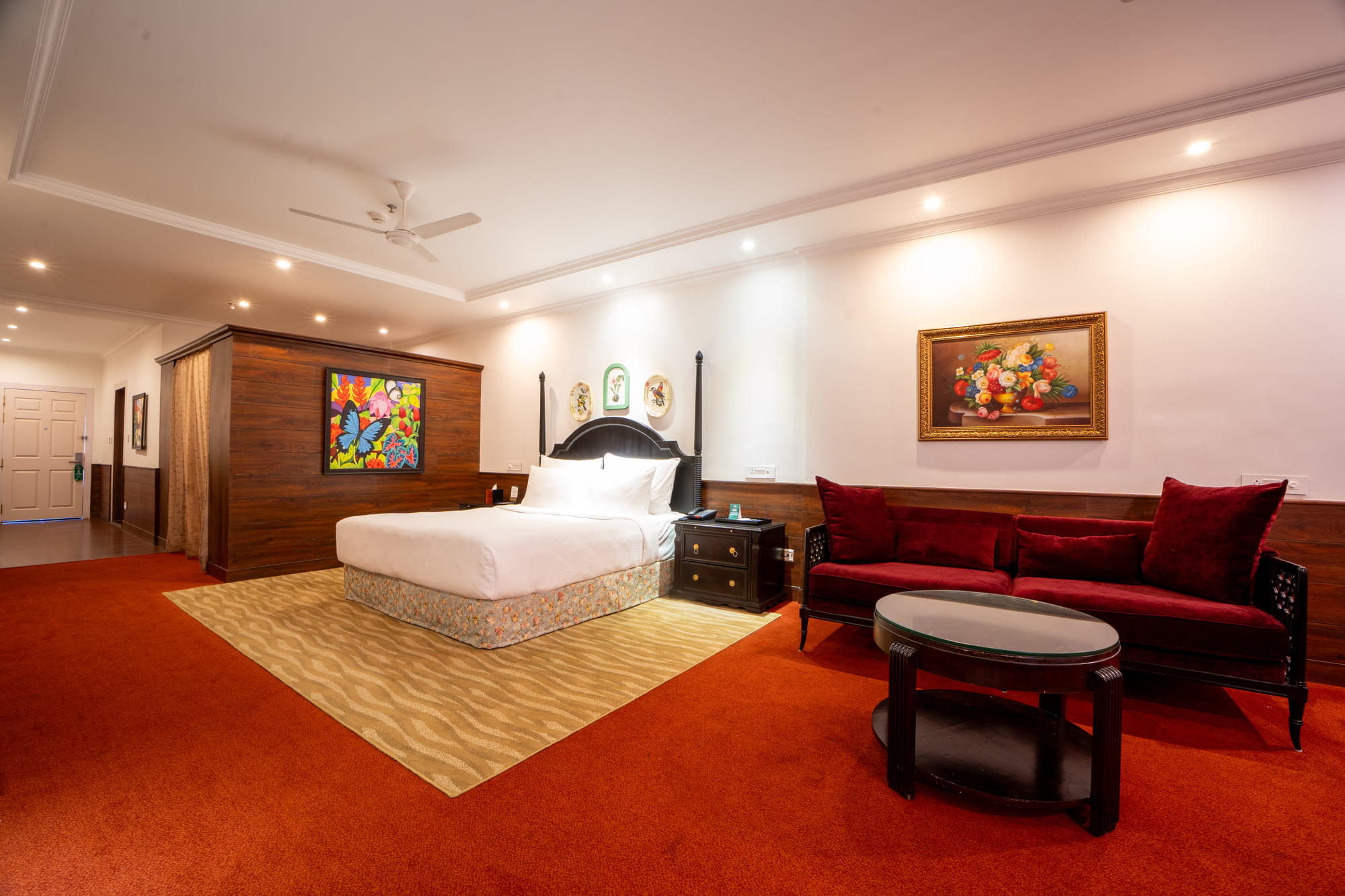 Standard Room — view 1