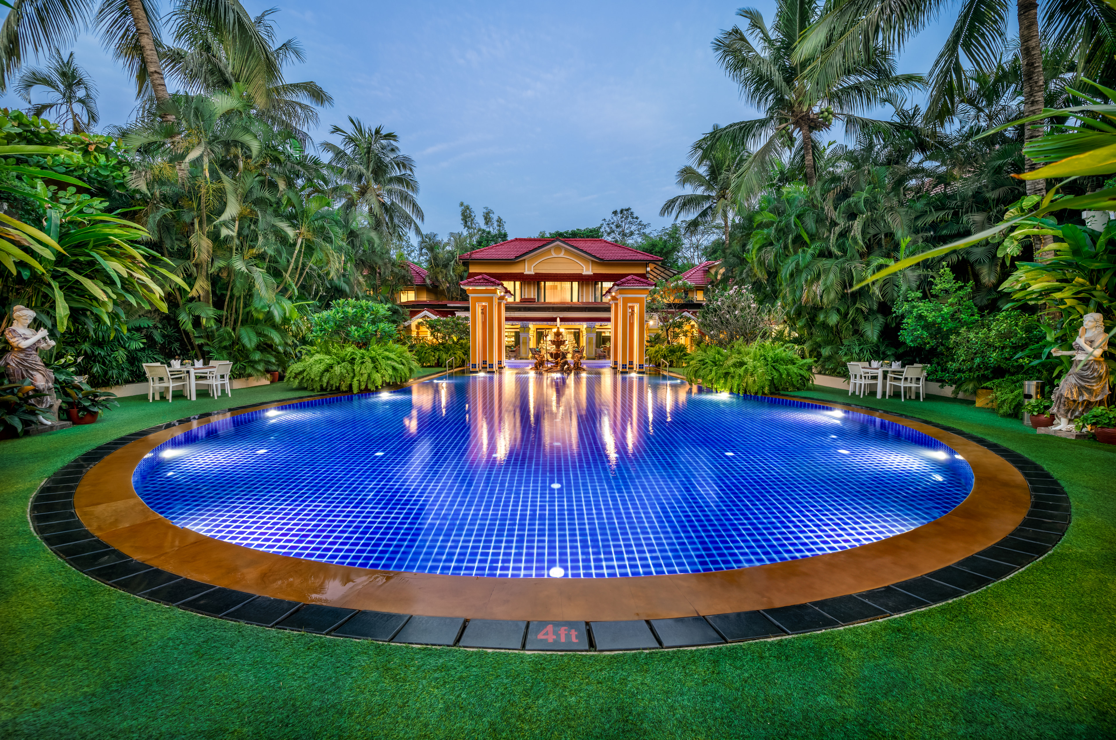 The Swimming Pool