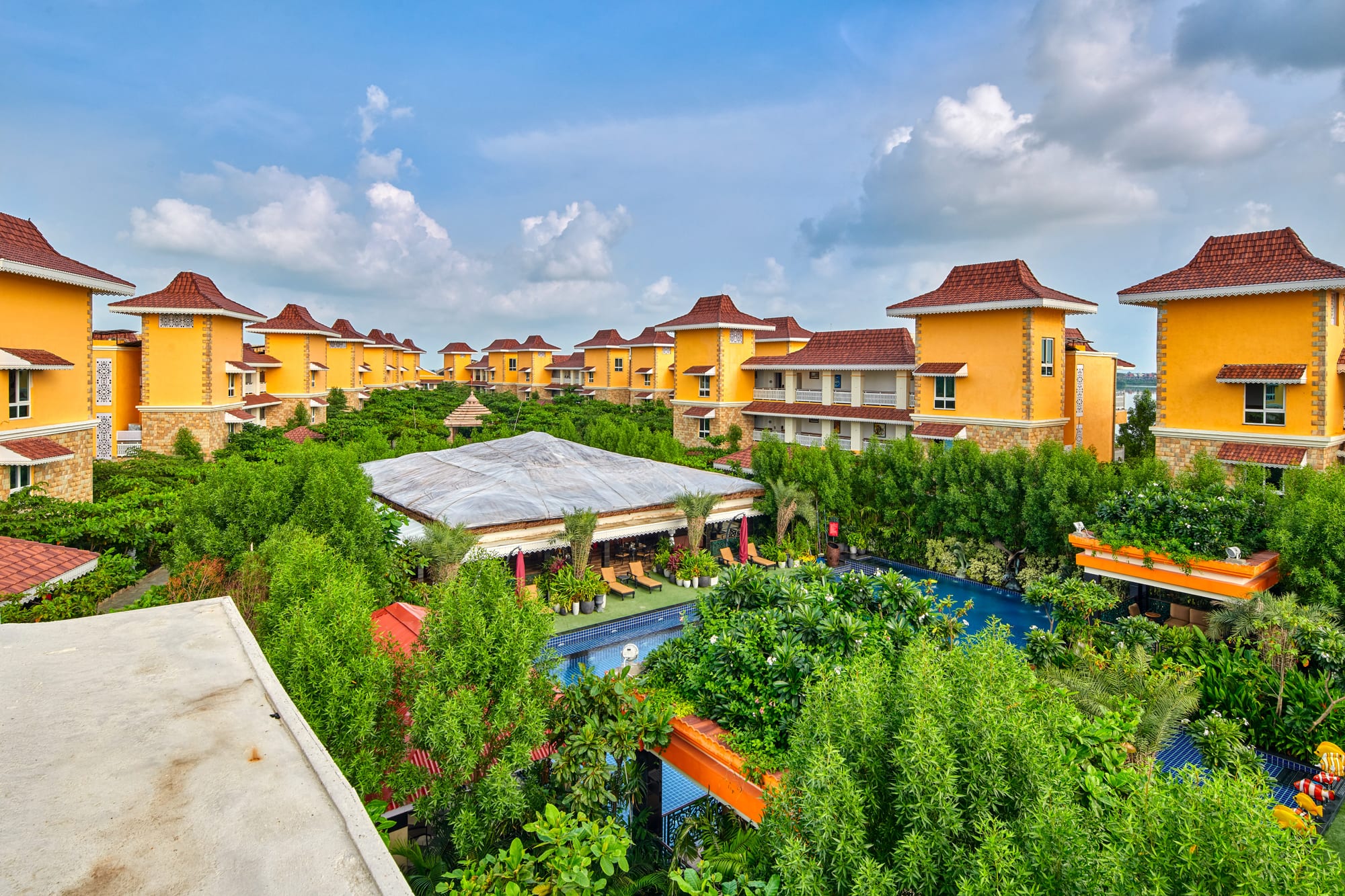 Inside MAYFAIR Lake Resort