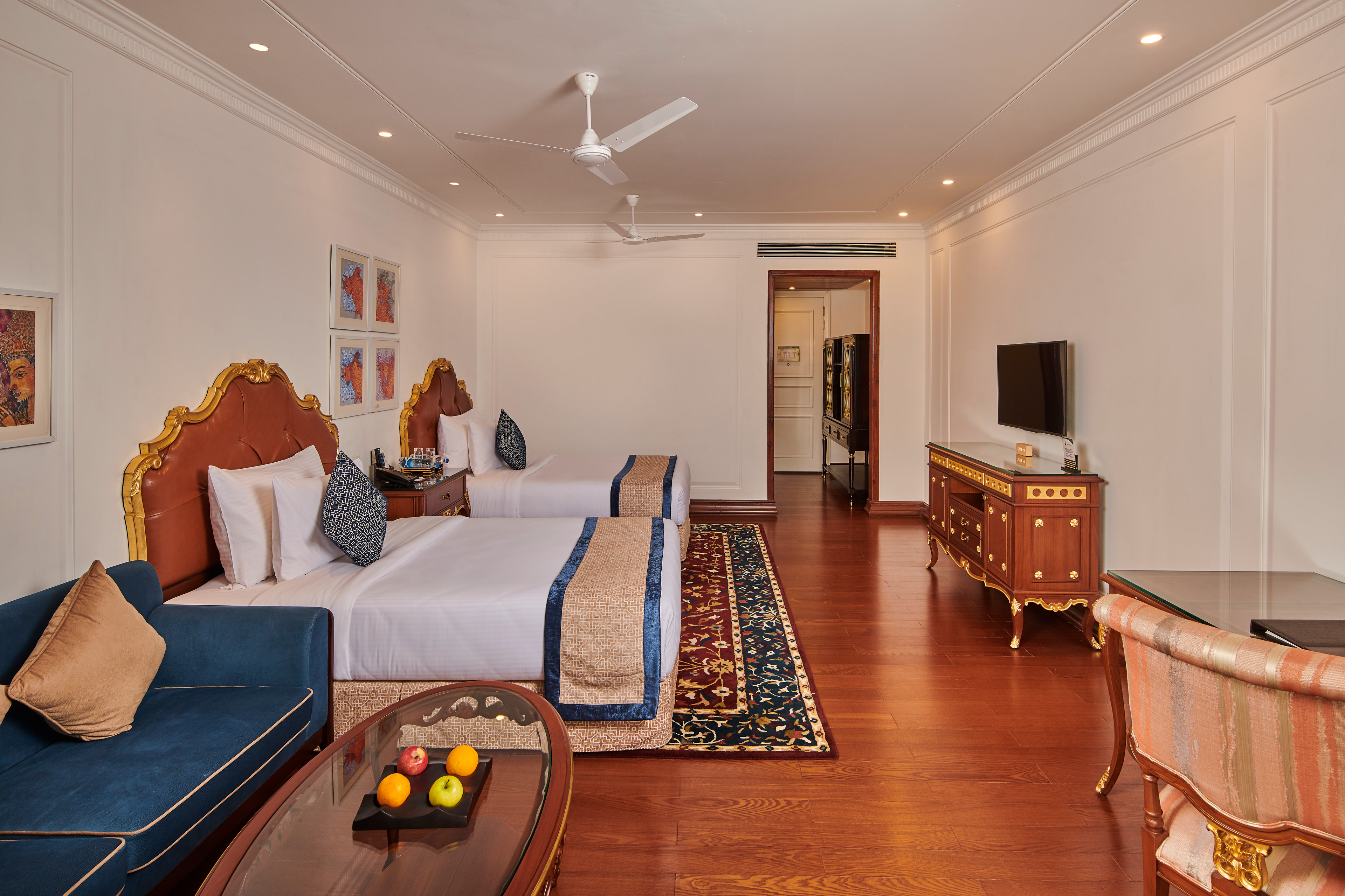 Club Room — view 2