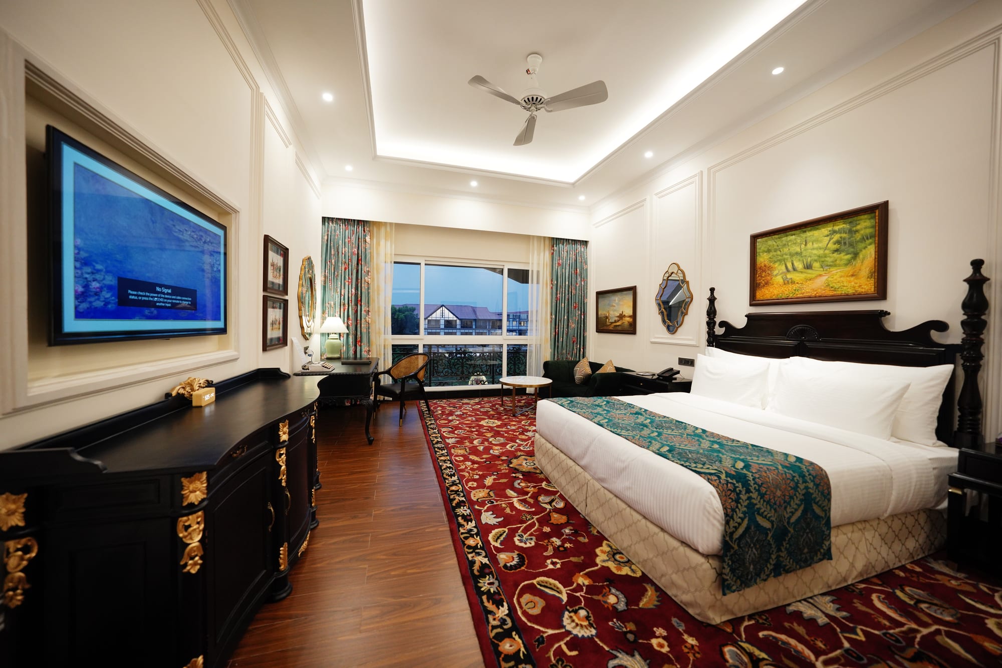 Jungle View Room