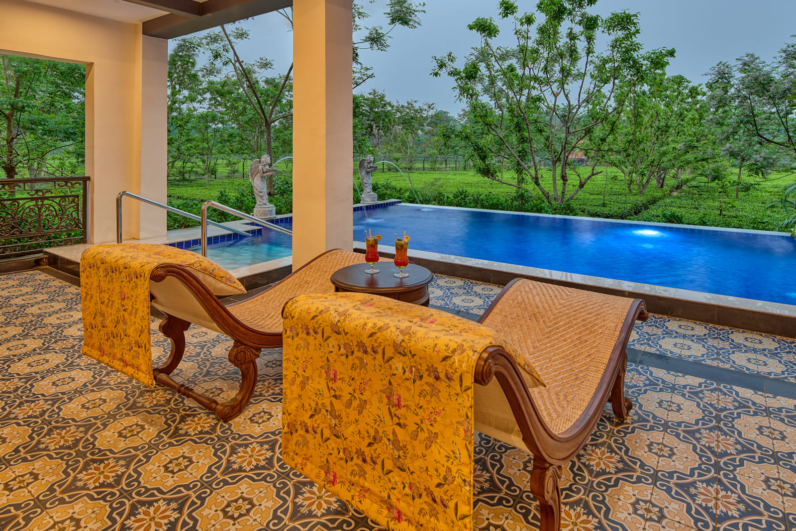 Colonial Suite — view 1