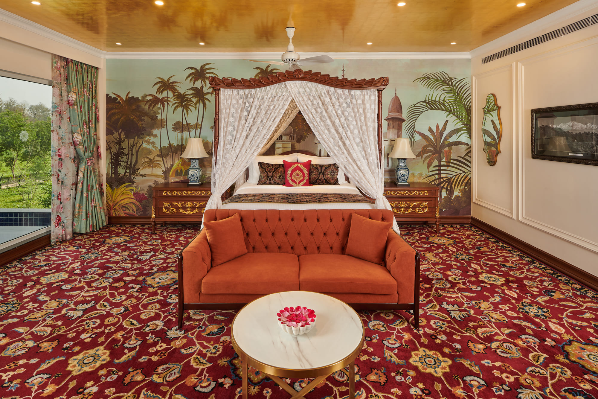 Director's Suite — view 2