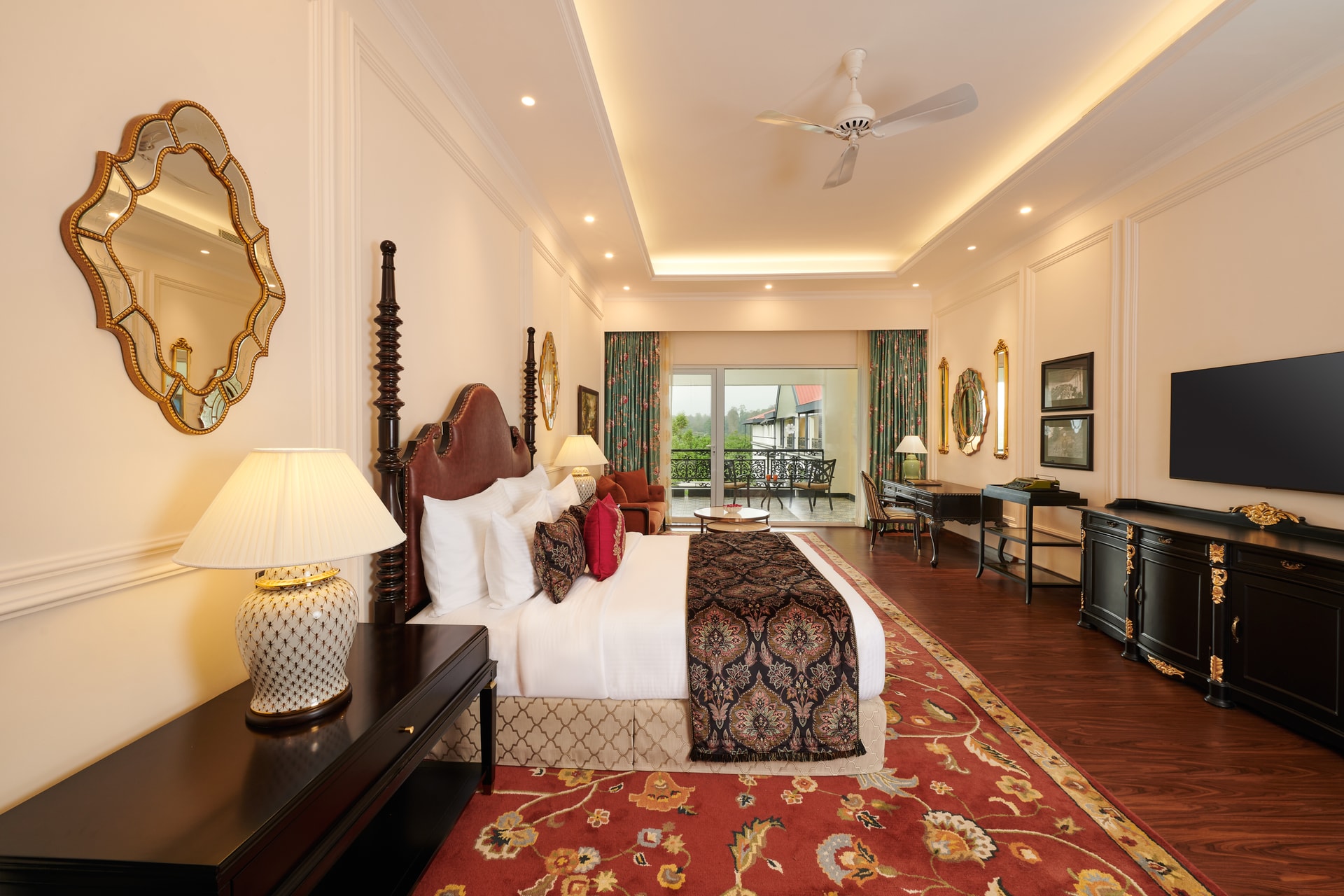 Manager's Suite — view 1
